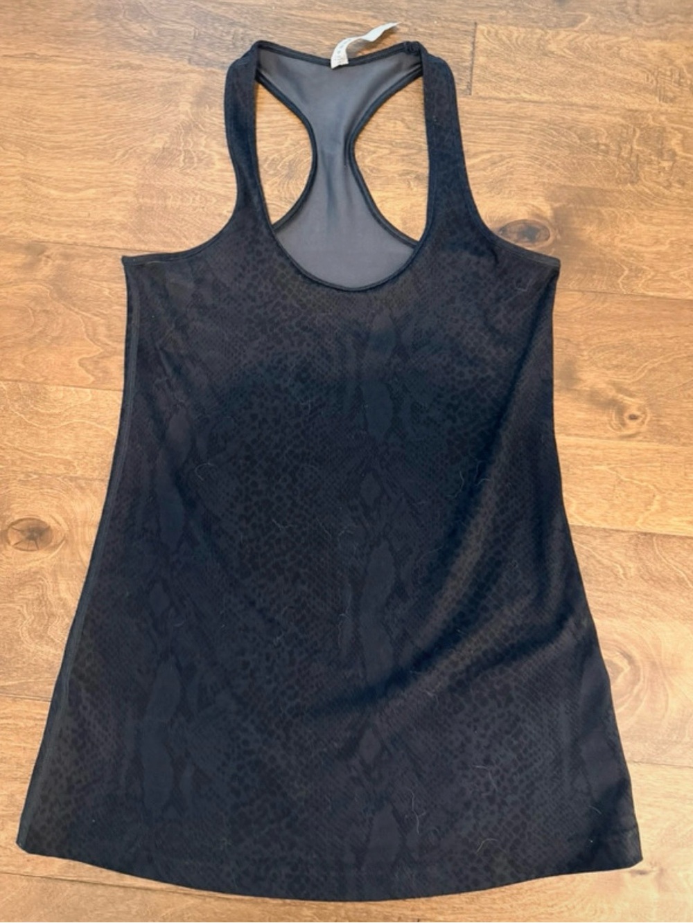 Lululemon tank size 8